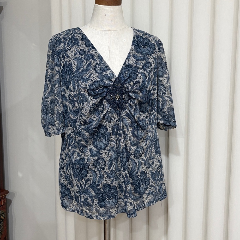 NY Collection Floral lace print mesh V-Neck blouse Short Sleeve embellished 2X